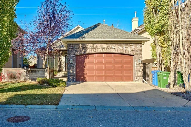 250 Strathridge Place Sw, Calgary