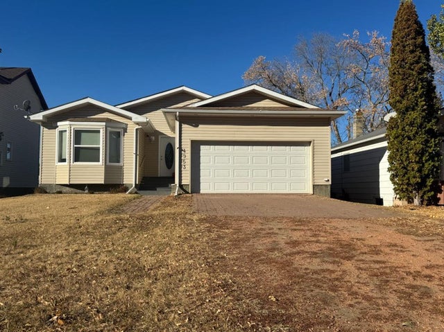 4953 49 Street, Sedgewick
