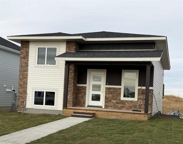 6 Metcalf Way, Lacombe