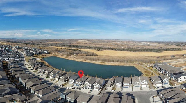 834 Alpine Drive Sw, Calgary