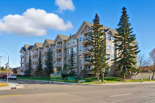 103, 128 Centre Avenue, Cochrane