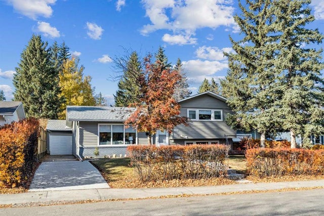 9607 Oakhill Drive Sw, Calgary