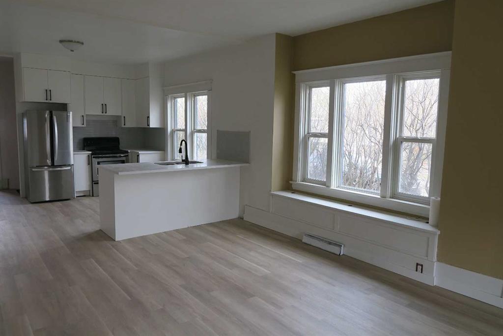 407 4 Avenue, Gleichen