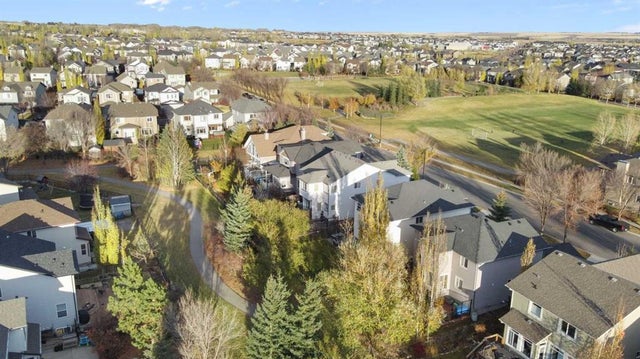 42 Drake Landing Drive, Okotoks