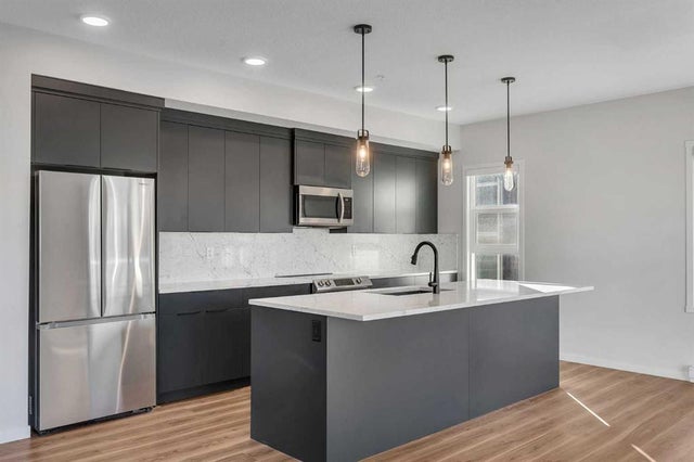 201, 360 Harvest Hills Way Ne, Calgary