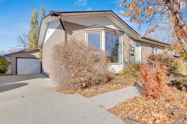 20 Stirling Close, Red Deer