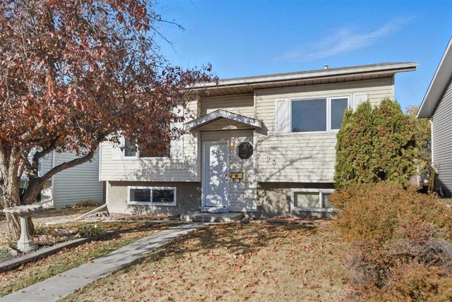 93 Eastman Crescent, Red Deer