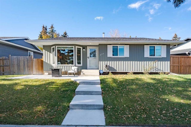2719 60 Street Ne, Calgary