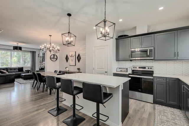 53 Seton Manor Se, Calgary