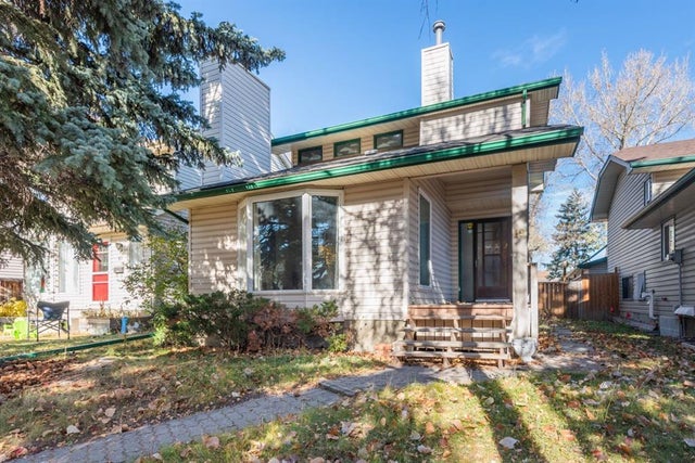 19 Woodglen Grove Sw, Calgary