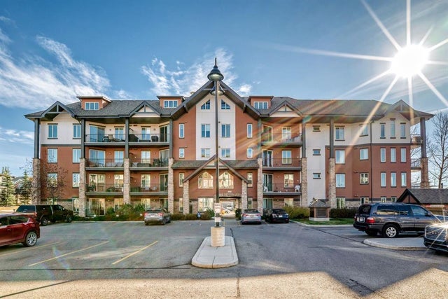 3104, 15 Sunset Square, Cochrane