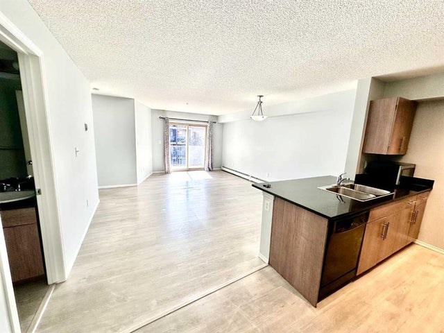 321, 7110 80 Avenue Ne, Calgary