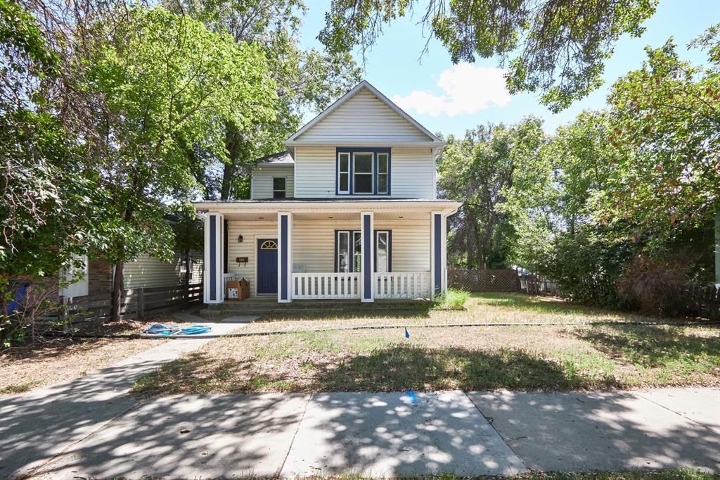 819 3 Street Se, Medicine Hat