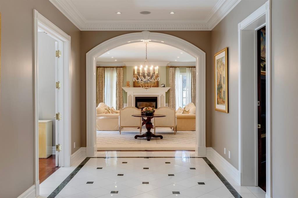 126 Eagle Ridge Drive Sw Calgary Alberta T2V 2V4 Eagle Ridge Home For Sale