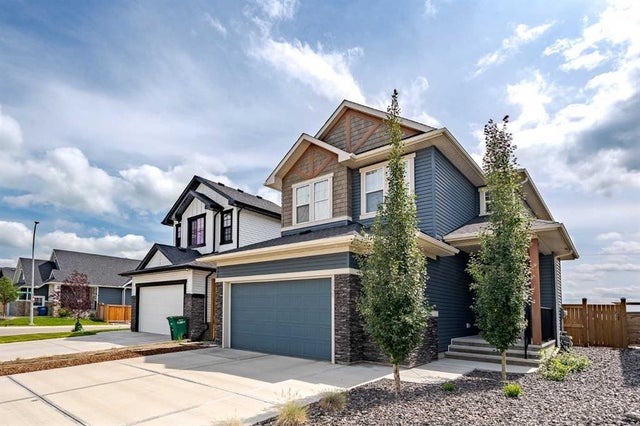 2148 Ravensdun Crescent Se, Airdrie