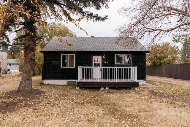 5910 50 Avenue, Stettler