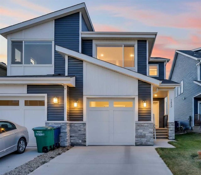 1517 Bayview Point Sw, Airdrie