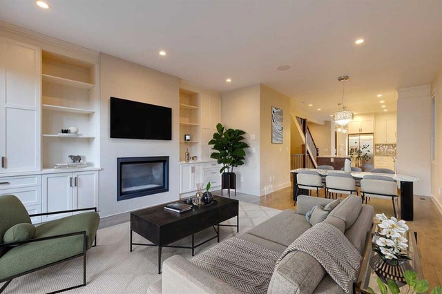 2413 36 Street Sw, Calgary