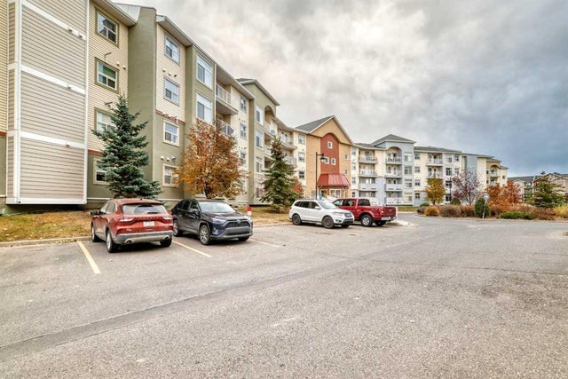 2212, 700 Willowbrook Road Nw, Airdrie