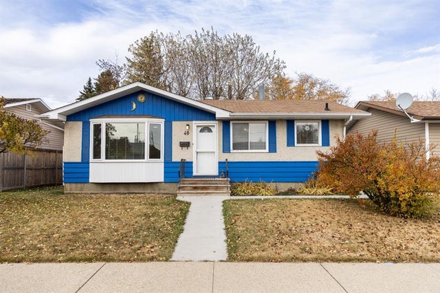 40 Fern Road, Red Deer