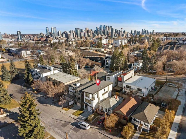 2518 16b Street Sw, Calgary