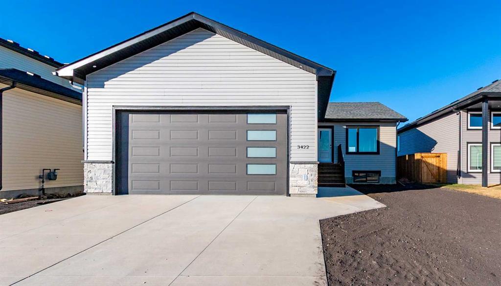 3422 Victory Way, Olds