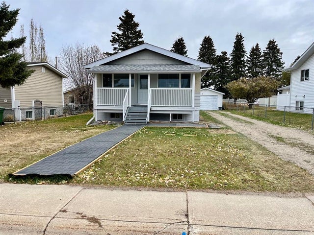 5407 53 Street, Rocky Mountain House