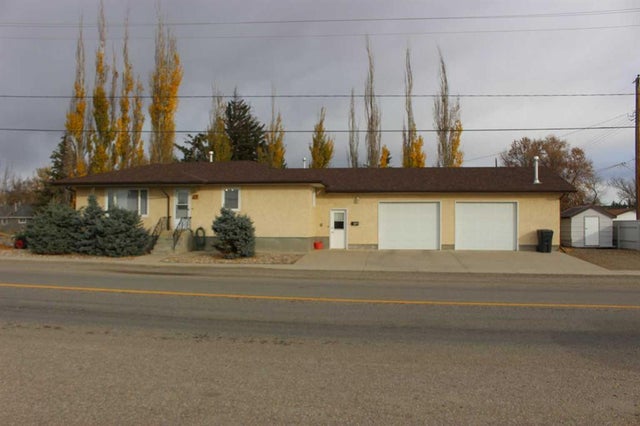 408 Rogers Avenue, Picture Butte