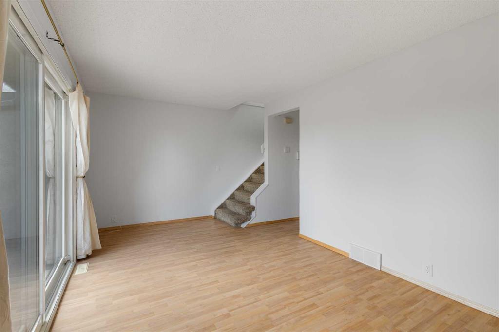 72, 1055 72 Avenue Nw Calgary Alberta T2K 5S4 Huntington Hills Home For Sale