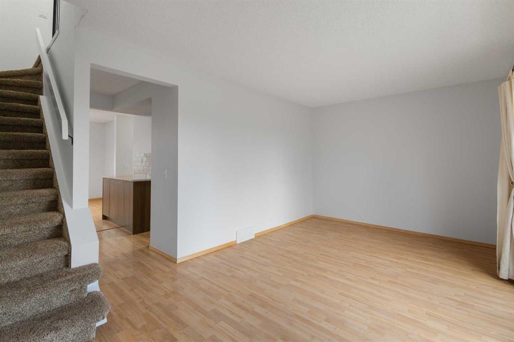 72, 1055 72 Avenue Nw Calgary Alberta T2K 5S4 Huntington Hills Home For Sale