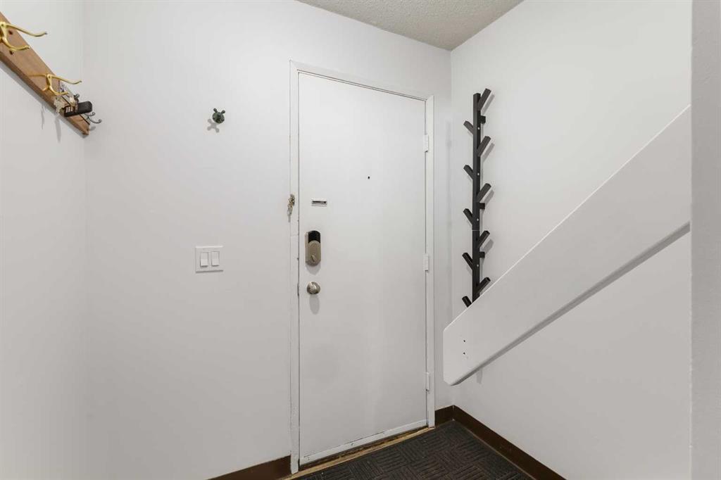 72, 1055 72 Avenue Nw Calgary Alberta T2K 5S4 Huntington Hills Home For Sale