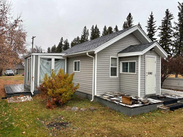 5140 48 Street, Mannville