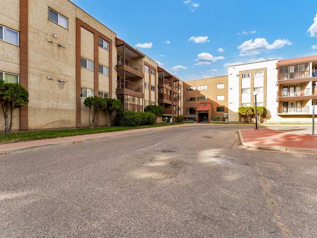 204, 3090 15 Avenue Se, Medicine Hat