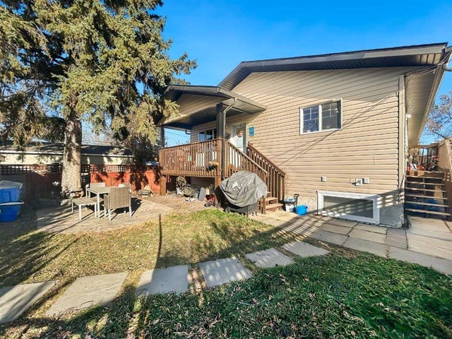 5318 54 Street, Camrose
