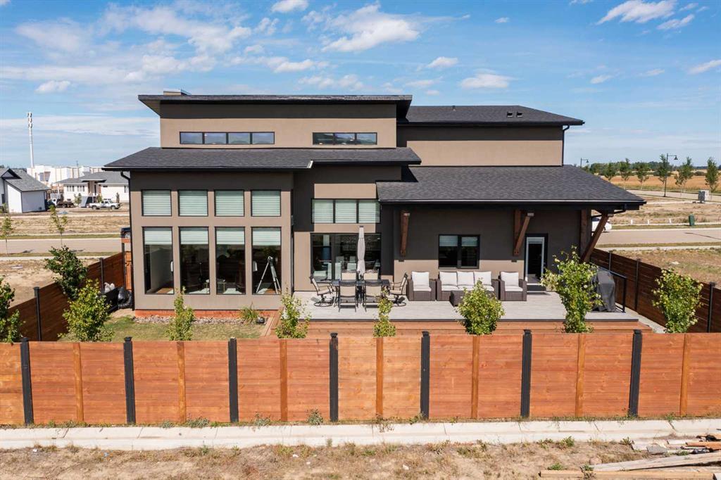 11 Tenhove Street, Red Deer