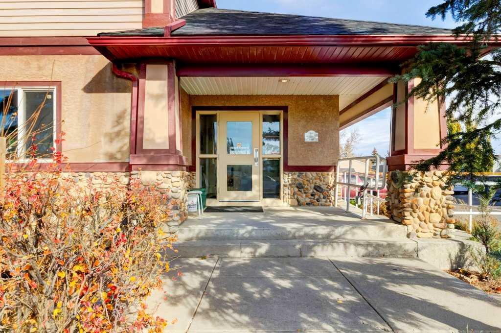 17, 170 N Railway Street, Okotoks