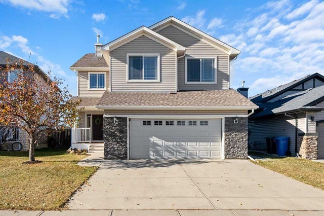 201 Westmount Bay, Okotoks