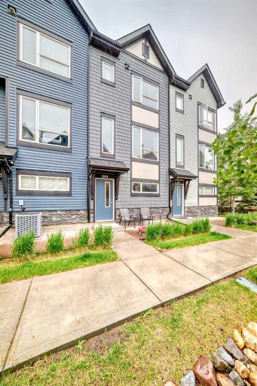 208, 15 Evanscrest Park Nw, Calgary