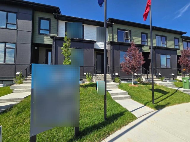 225 Vantage Drive, Cochrane