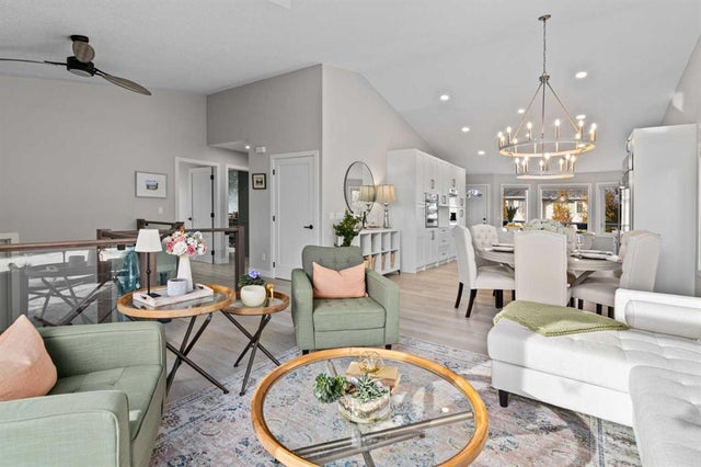 12 Mckenzie Lake Crescent Se, Calgary