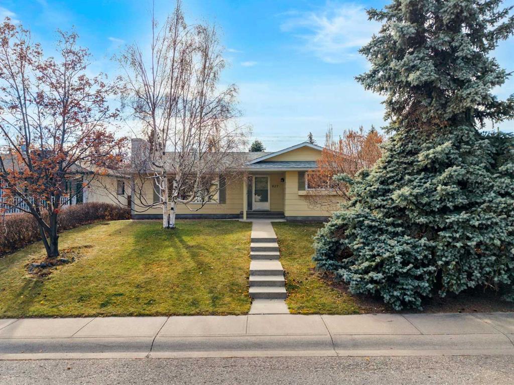 827 Lake Emerald Place Se, Calgary