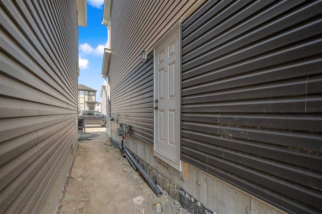 27 Amblefield Avenue Nw Calgary Alberta T3P 2C1 Ambleton Home For Sale