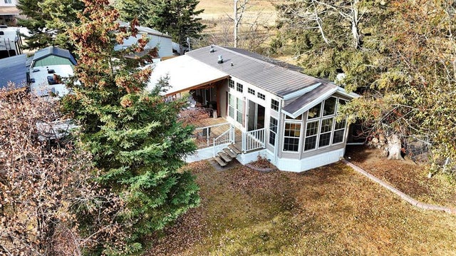 15, 12040 Township Road 422, Rimbey