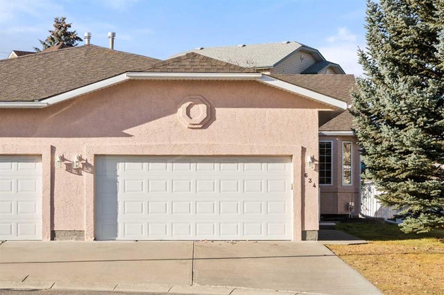 634 Sheep River Mews, Okotoks