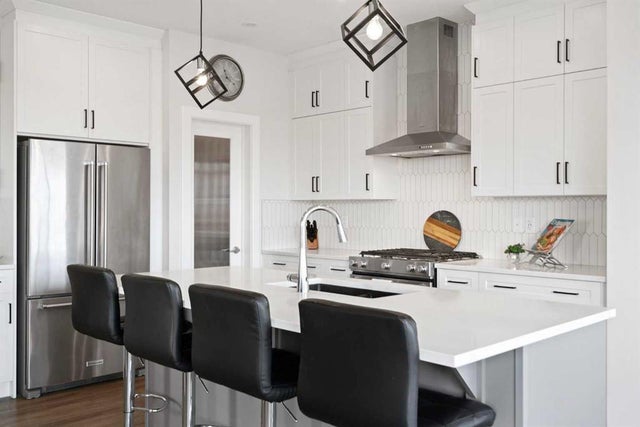 139 Creekstone Way Sw, Calgary