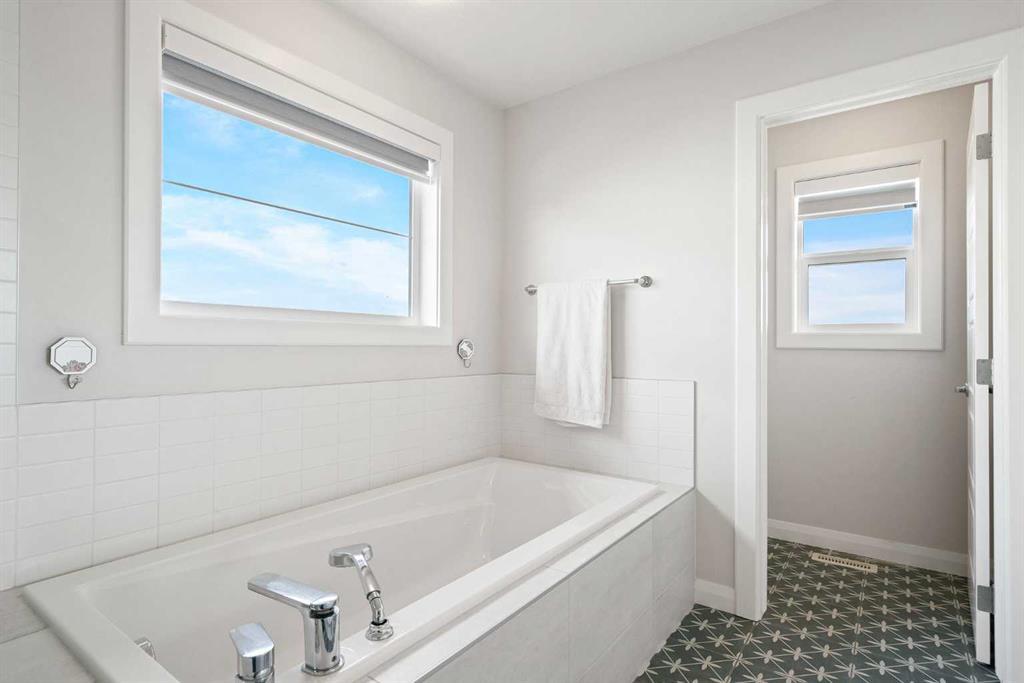 139 Creekstone Way Southwest, Calgary – Residential Detached Listing Photo 38