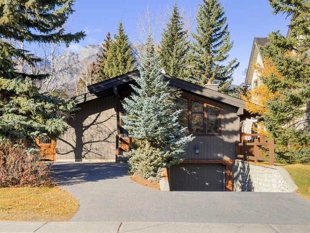 347 Muskrat Street, Banff