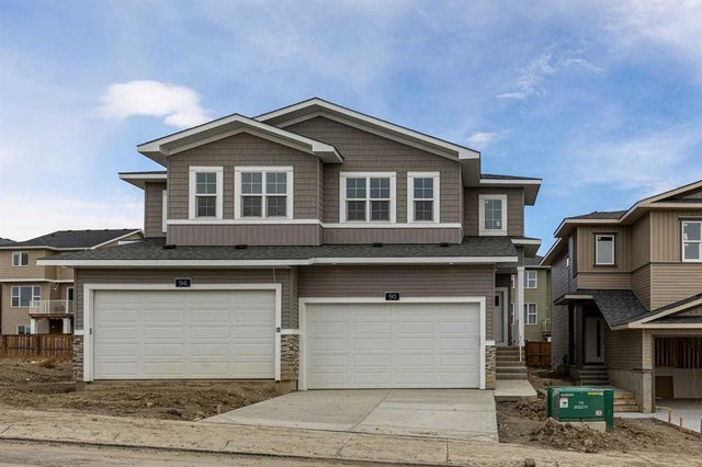 90 Heritage Circle, Cochrane