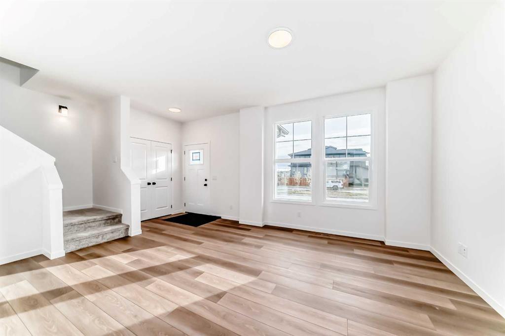 406 Heartland Way, Cochrane – Residential Detached Listing Photo 9