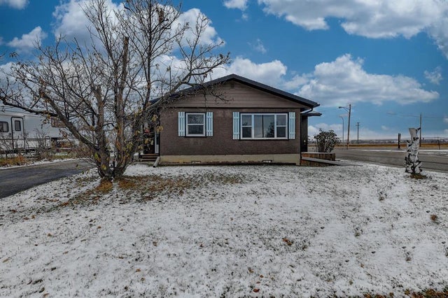 9902 99 Avenue, La Glace